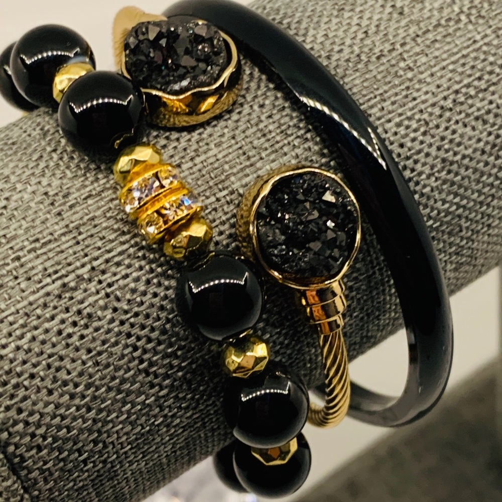 Glass Bracelet Set